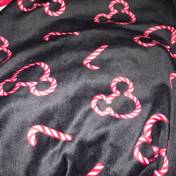 New Mickey Mouse Velour Pajama Set for Disney Park - Picture 6 of 6